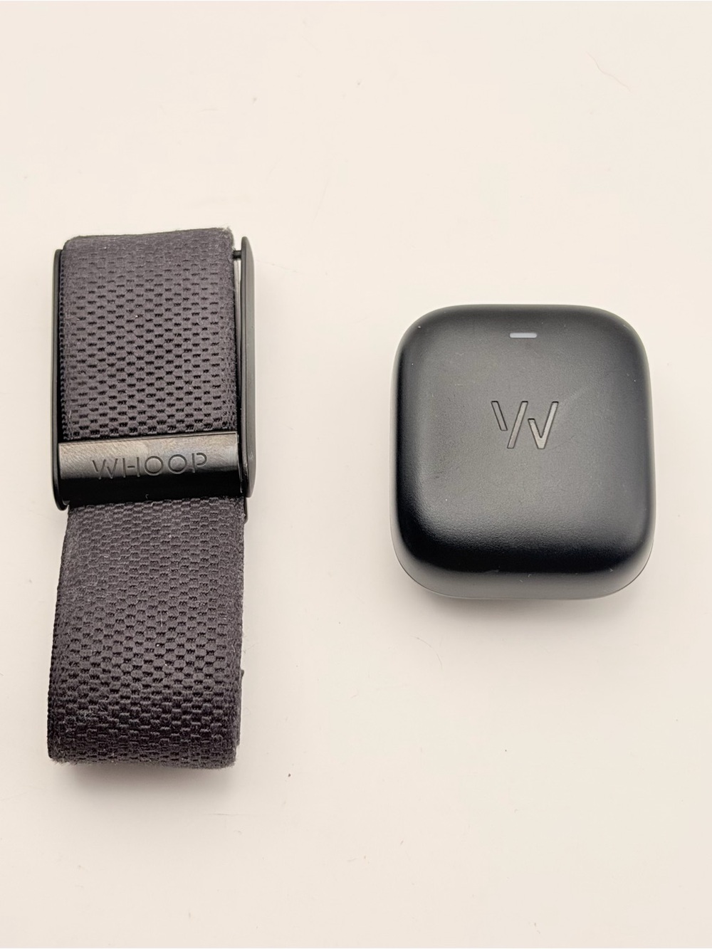 Whoop 4.0, Charger Included, Tested, Smartwatch, Fitness Tracker